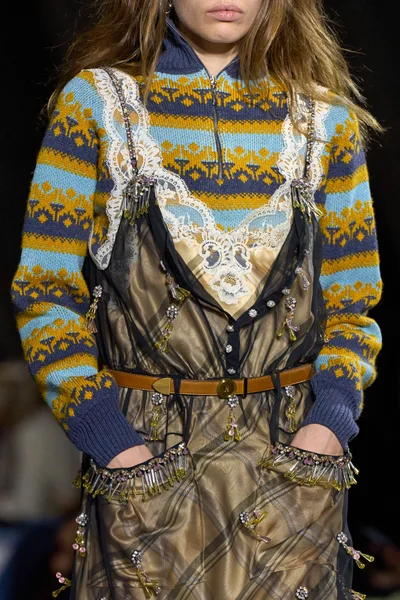 Look 58